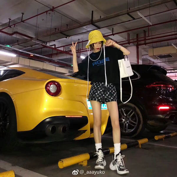 バレンシアガ ショッピングバッグ スーパーコピー バレンシアガ ロゴ スモール